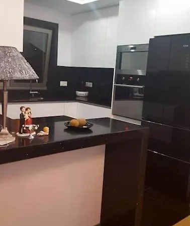 Maison Avec Piscine Et Barbecue *