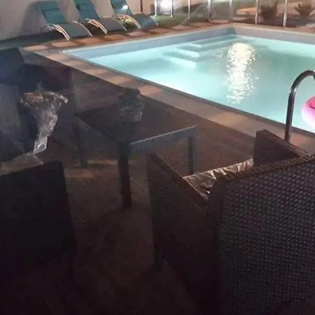 Maison Avec Piscine Et Barbecue Willa *